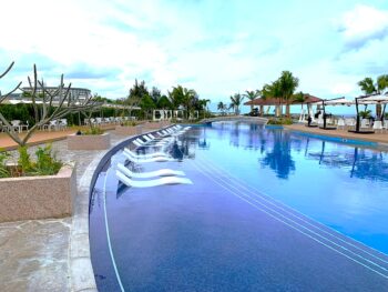 オリエンタルホテル沖縄　プール